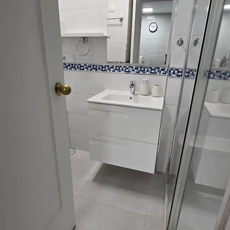 아파트 Minerva Con Gran Piscina 베날마데나코스타
